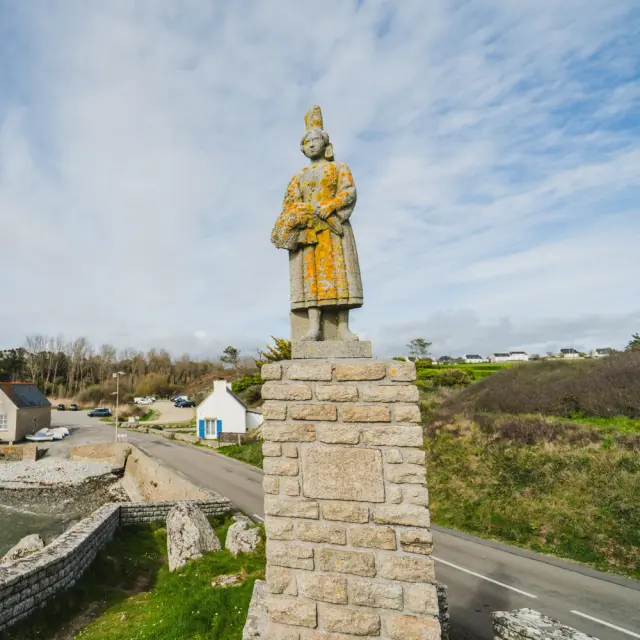 La statue de la Bigoudène - Pors Poulhan