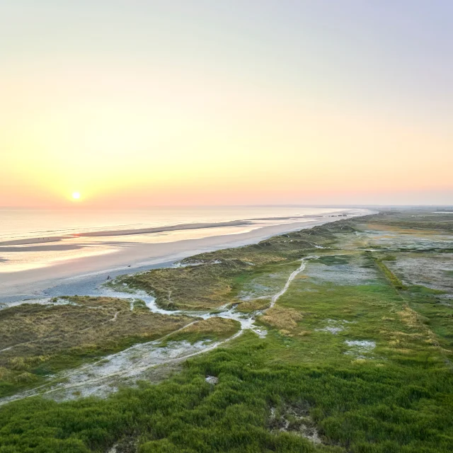 Coucher de soleil sur la plage de Tréguennec