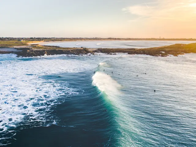 Surfer an der Pointe de La Torche - Plomeur