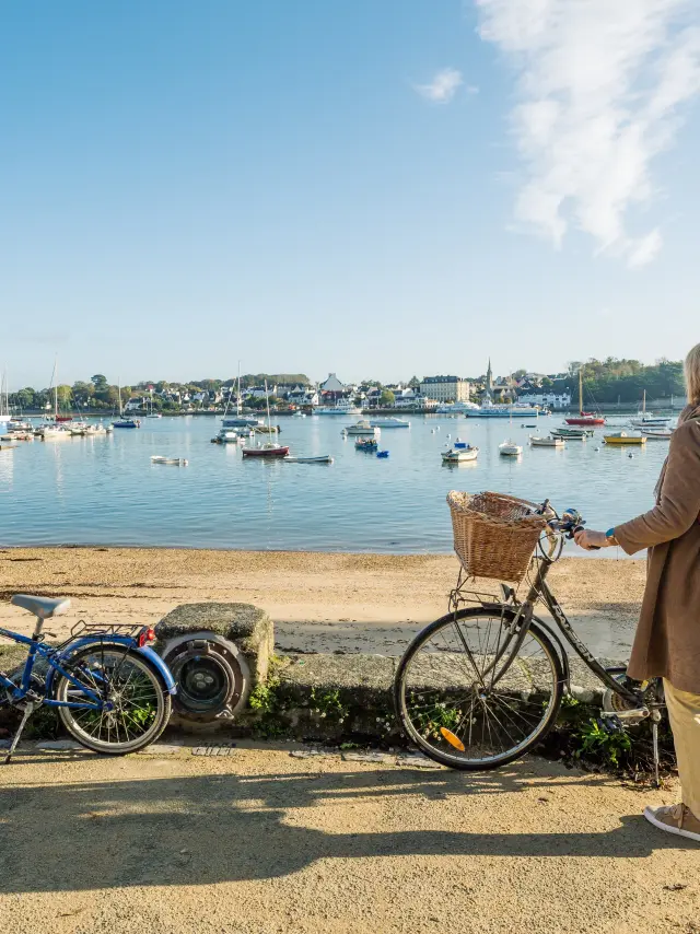 Fahrrad am Hafen von Sainte-Marine - Combrit