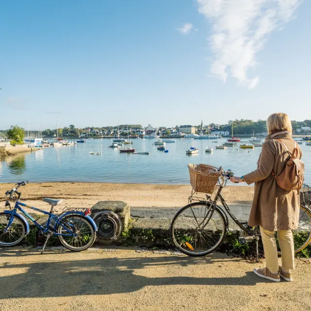 Fahrrad am Hafen von Sainte-Marine - Combrit