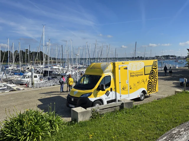 L'accueil mobile au port de Loctudy