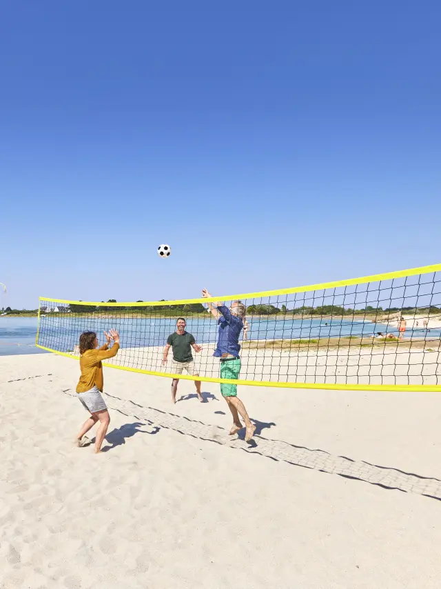 Volley-ball sur la plage des 4 Vents à Lesconil