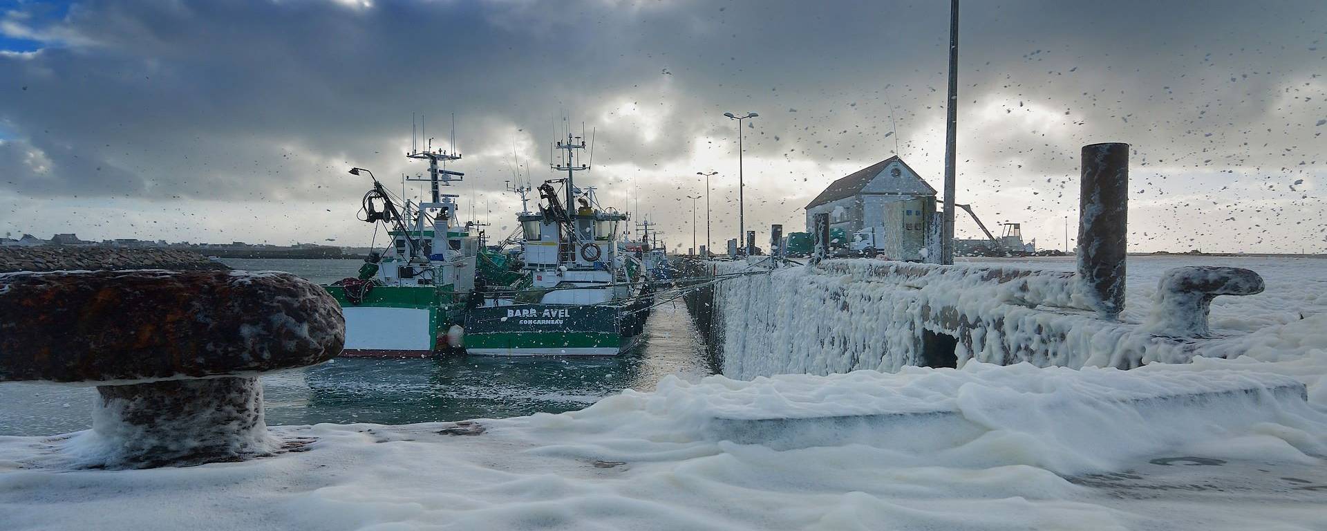 'Snow' in Saint-Guénolé - a stormy day in Pays Bigouden @Nonos