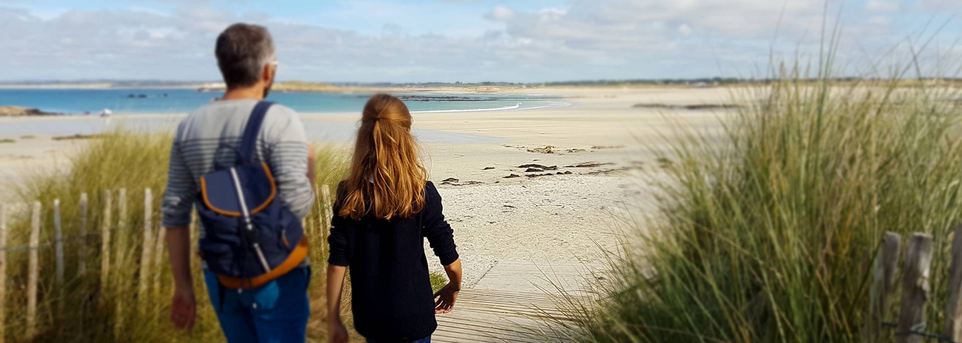 A family walk along the coast at Penmarc'h, Pays Bigouden © E Cléret