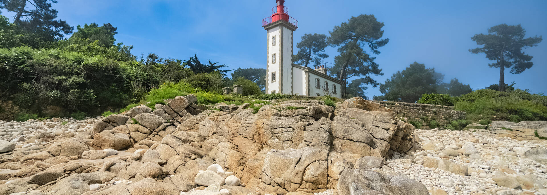 Le phare de Sainte-Marine © T Poriel