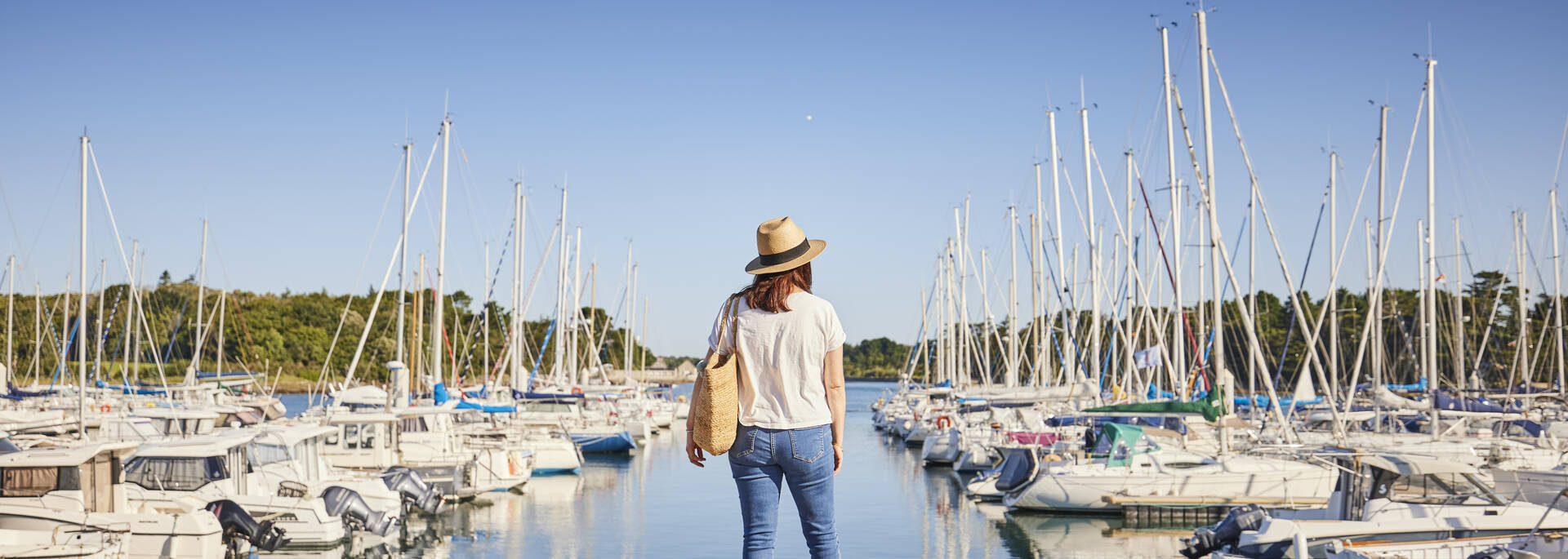 Se balader sur le port de plaisance de Loctudy © A Lamoureux