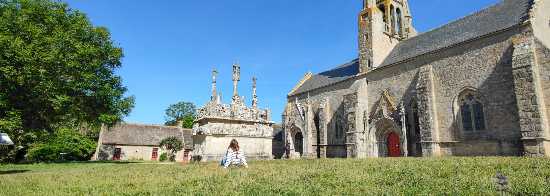 Visiter le calvaire et la chapelle de Tronoën © E Cléret