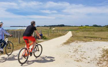 Faire du vélo en Pays Bigouden © E Cléret