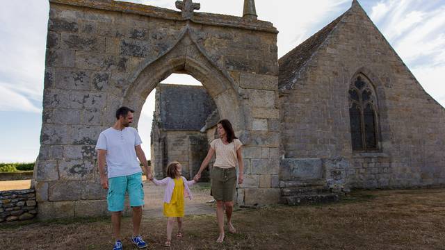A family sight-seeing day 