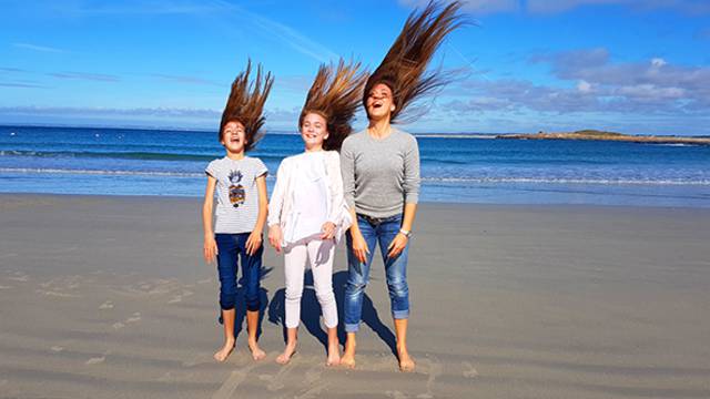 Let your hair down !