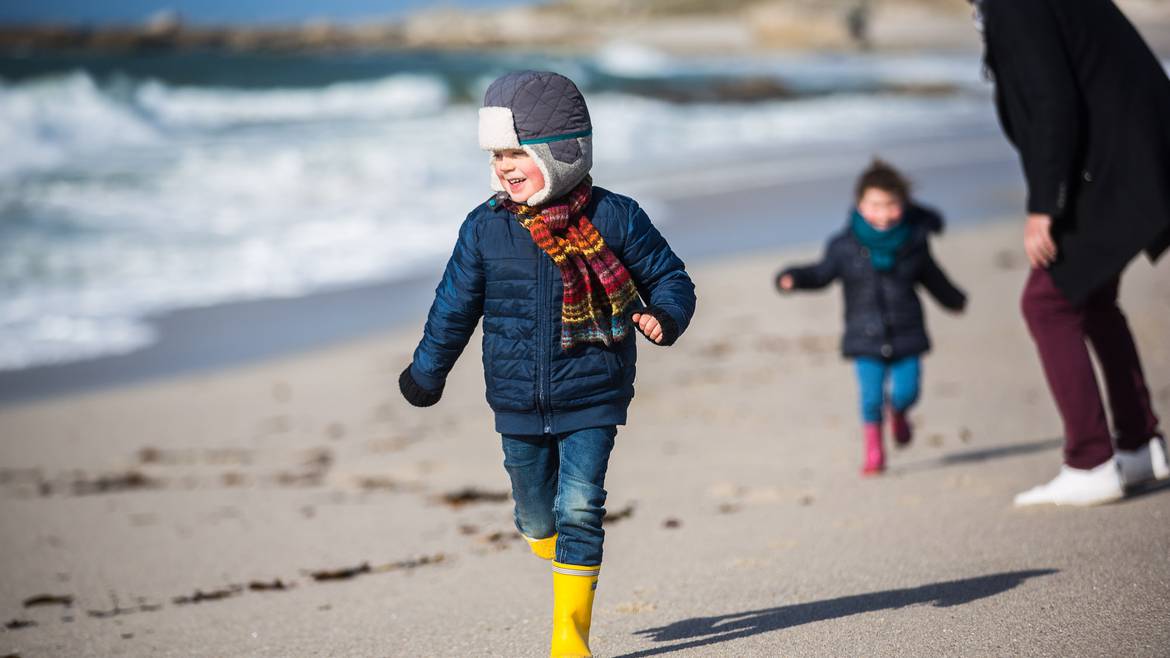 Im Winter am Strand entlang laufen ©Y.Derennes