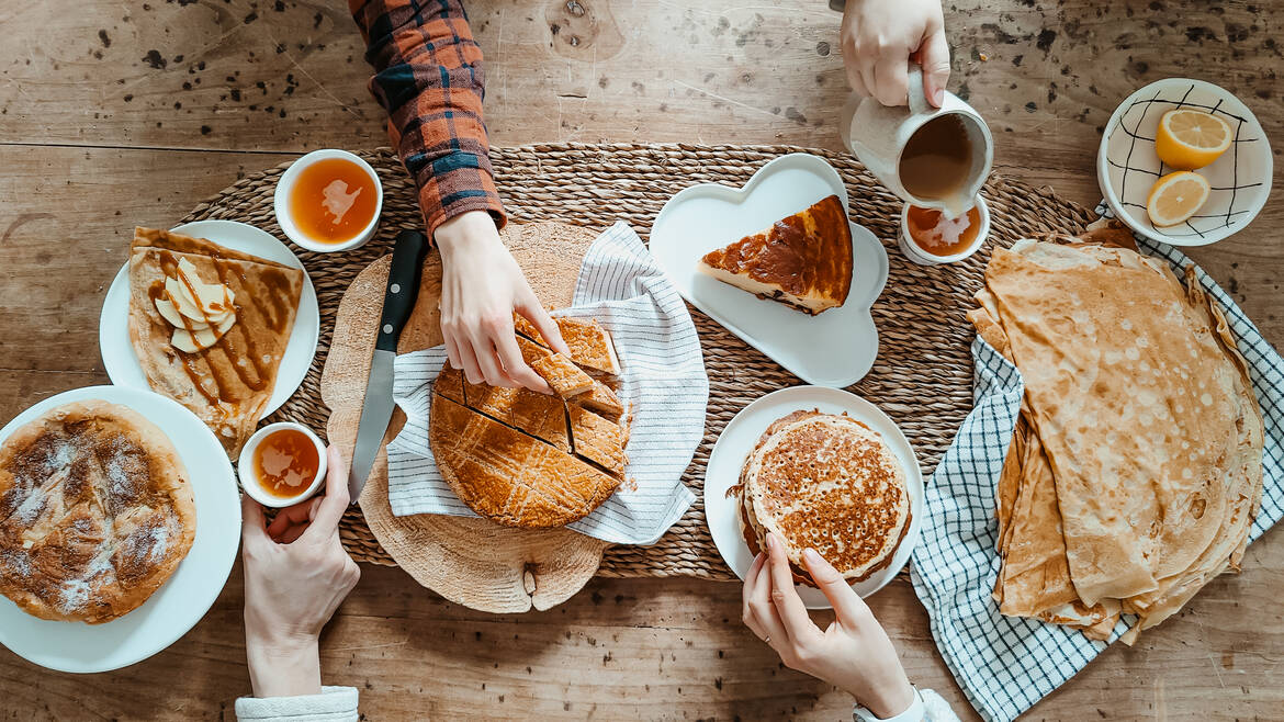 Goûter bigouden avec kouign, crêpe, far breton et gâteau breton © E Cléret
