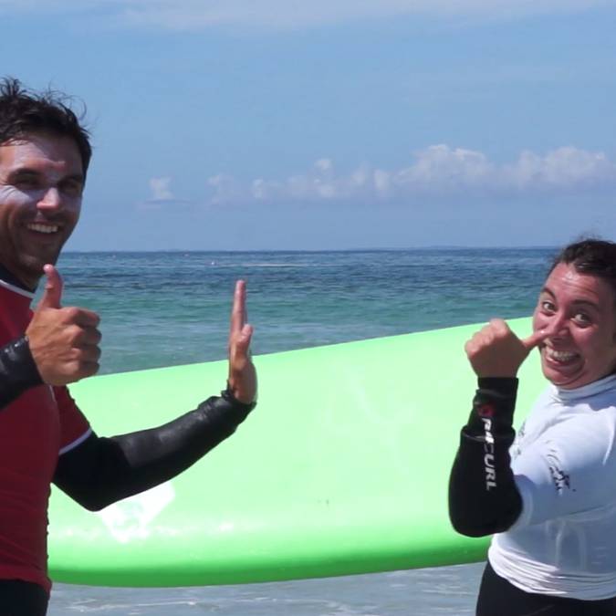 Surfing lesson with Dezert Point Surf School, Porscarn © E Cléret