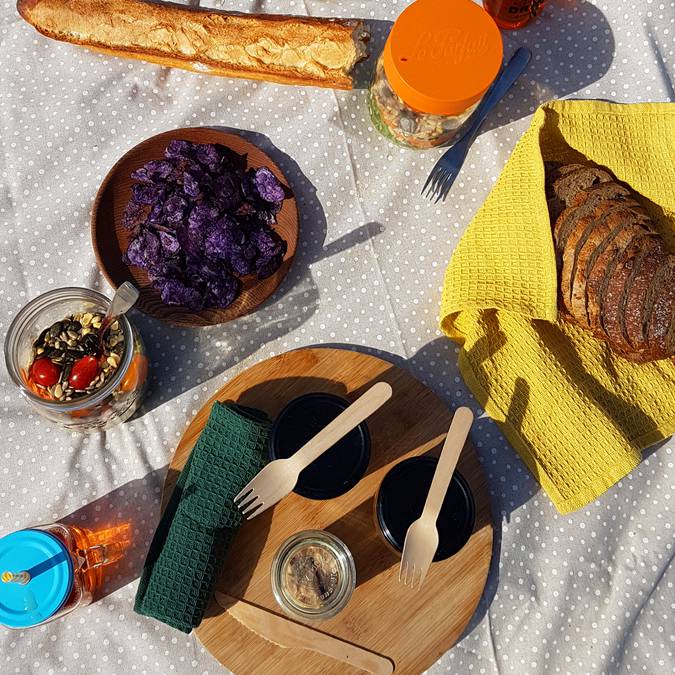 Picnic on the designated footpath -Treguennec, Pays Bigouden © E. Cléret