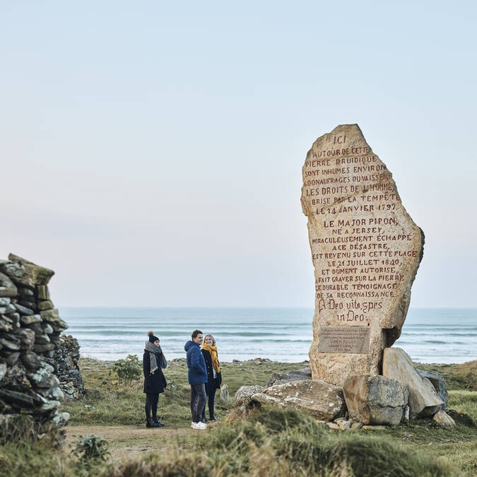 Plage du Menhir - Plozévet © A Lamoureux - Pays Bigouden - Bigoudenjoy - Weekend en hiver