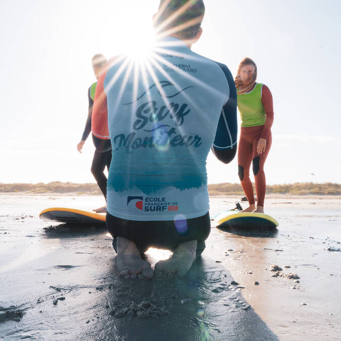 cours de surf en Pays Bigouden - la préparation © Entre 2 Poles