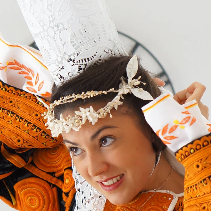 Portrait de la reine des Brodeuses 2019 Bérénice Meur © L Gloaguen